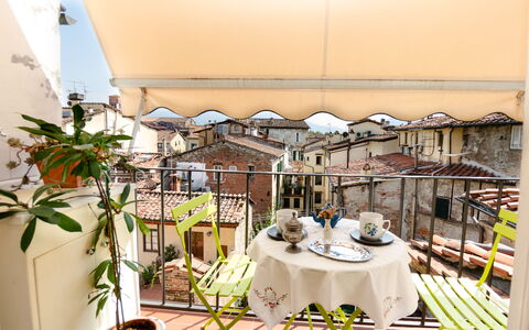 Sinidio: Propriété, Balcon, Bâtiment, Pièce, Immobilier, Design Intérieur, Maison, Architecture, Appartement, Vacances