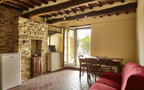 Villa Cincinelli: Propriété, Pièce, Bâtiment, Design Intérieur, Plafond, Maison, Meubles, Mur, Sol, Immobilier