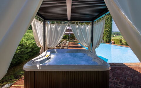 La Boutique del Cardinale: Piscine, Recours, Eco Hôtel, Loisir, Ombre, Baignoire, Pot De Fleur, Plante D'Appartement, Hôtel