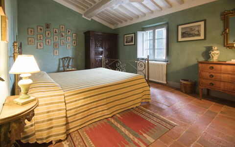 Villa Bacco: Chambre, Pièce, Lit, Meubles, Propriété, Drap De Lit, Cadre De Lit, Sol, Design Intérieur, Dur