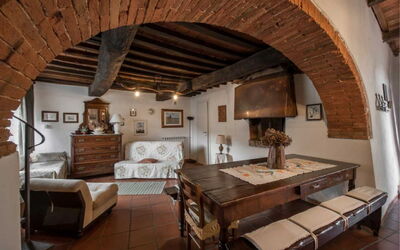 Antico Forno: Bâtiment, Pièce, Propriété, Design Intérieur, Faisceau, Meubles, Plafond, Grenier, Maison, Salon