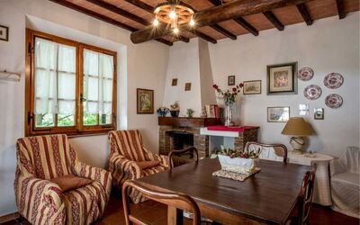 Il Geranio: Pièce, Salon, Propriété, Meubles, Design Intérieur, Plafond, Bâtiment, Maison, Domicile, Table