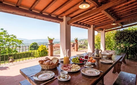 Reggello 867: Meubles, Chaise, Eco Hôtel, Ferme, Jardin, Pot De Fleur, Table Cuisine Et Salle A Manger, Recours, Biens, Patio