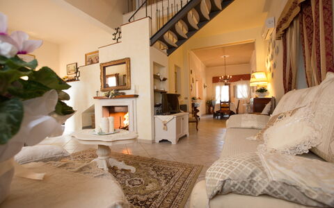 Villa Manuela: Propriété, Pièce, Design Intérieur, Bâtiment, Meubles, Maison, Salon, Chambre, Immobilier, Domicile