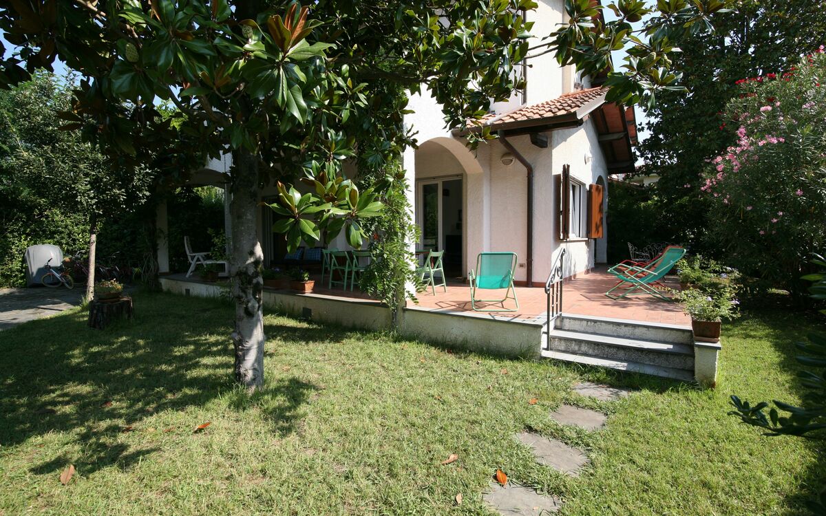 Villa for rent in Forte dei Marmi