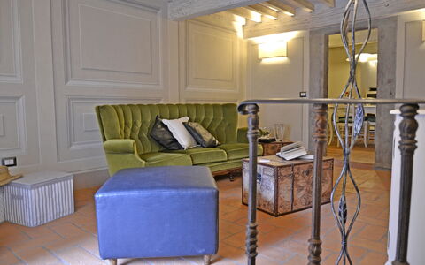 Appartamento Tommasi Fierli: Pièce, Meubles, Design Intérieur, Propriété, Bâtiment, Salon, Mur, Plafond, Maison, Sol