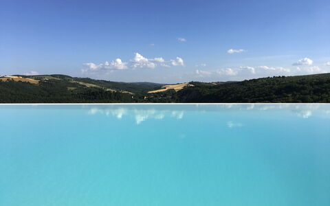 Casale De Conti: Plan D'Eau, Bleu, Ciel, L'Eau, Ressources En Eau, Turquoise, Aqua, Lac, Bleu Azur, Mer