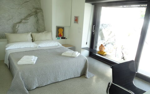 Villetta Farfallina: Chambre, Pièce, Meubles, Propriété, Lit, Design Intérieur, Cadre De Lit, Bâtiment, Drap De Lit, Maison