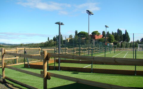 Tenuta Cambiano: Complexe Sportif, Ciel, Herbe, Arbre, Loisir, Paysage, Clôture, Zone Rurale, Lot Terre, Nuage
