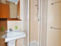 residence-leopardi-marina-di-pietrasanta-apartment-bathroom