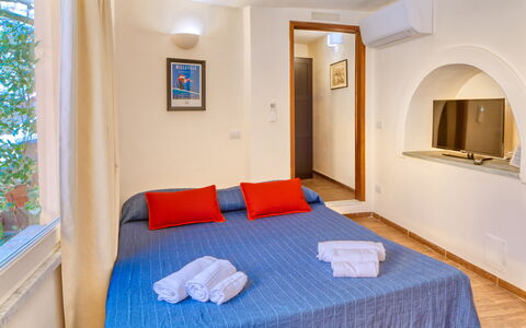 Portovecchio Apartments - Levanto: Meubles, Design Intérieur, Bois, Sol, Sol, Pièce, Appartement, Chambre, Lit, Domicile