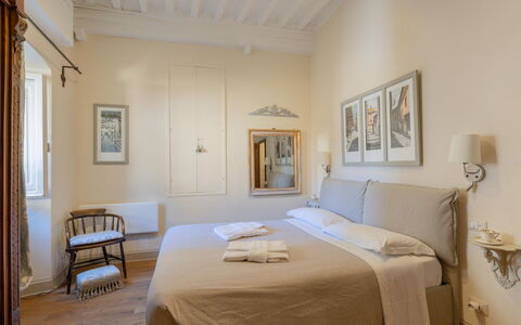 Casa Annateresa: Meubles, Propriété, Cadre, Bleu Azur, Confort, Bois, Design Intérieur, Éclairage, Porte