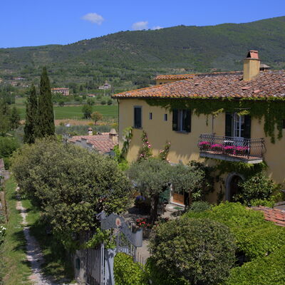 Villa Toppani Del Sodo: Village De Montagne, Propriété, Paysage Naturel, Zone Rurale, Village, Bâtiment, Maison, Zone Résidentielle, Domicile, Biens