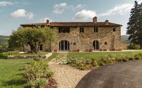 Villa Pianvecchio: Plante, Lot Terre, Maison, Arbuste, Immobilier, Jardin, Zone Rurale, Porte, Toit, Brique