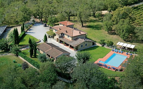 Agriturismo L'incrociata: Plante, Bâtiment, Arbre, Lot Terre, Design Urbain, Architecture, Paysage Naturel, Maison, Quartier, Zone Résidentielle