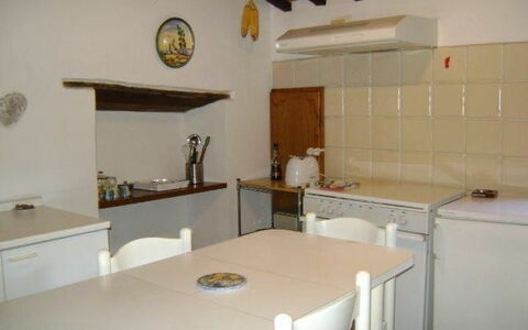 Residenza D'epoca: Propriété, Table, Cabinetry, Comptoir, Bâtiment, Appareil De Cuisine, Maison, Cuisine, Bois, Design Intérieur