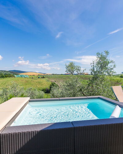 Il Fienile: Piscine, Mobilier De Jardin, Loisir, Jardin, Ombre, Eco Hôtel, Recours, Aménagement Paysager, Baignoire, Arrière-Cour