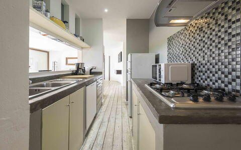 Villa Dell'acquaborra: Cuisine, Comptoir, Appareil De Cuisine, Design Intérieur, Mur, Cuisinière, Principaux Appliance, Sol, Plafond, Bois