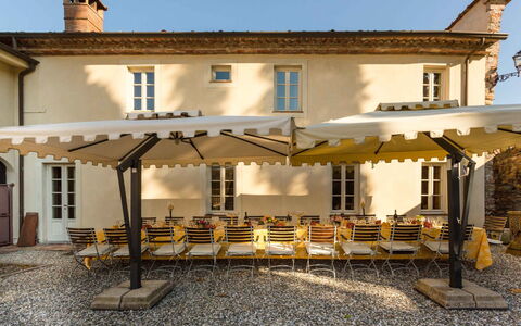 Villa Vaccoli: Ciel, Propriété, Fenêtre, Plante, Bâtiment, Ombre, Maison, Chalet, Zone Résidentielle, Immobilier