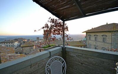 Cherubini Suite: Ciel, Bâtiment, Propriété, Bois, Arbre, Architecture, Maison, L'Eau, Loisir, Chalet