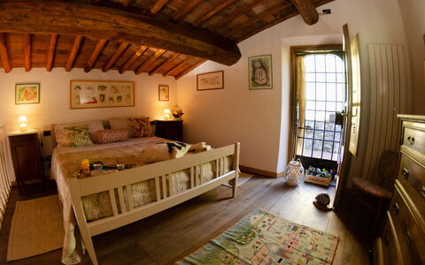 Le Piane: Table, Meubles, Fenêtre, Cadre, Bâtiment, Bois, Éclairage, Design Intérieur, Salon, Sol