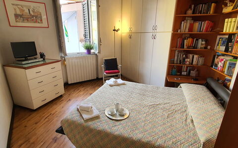 Lucida: Meubles, Cadre, Bibliothèque, Table, Confort, Bois, Éclairage, Bâtiment, Design Intérieur, Cabinetry