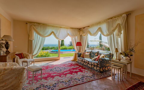 La Quiete: Plante, Propriété, Meubles, Bâtiment, Fenêtre, Décoration, Confort, Textile, Maison, Chaise