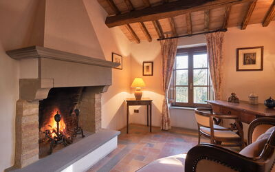 Casa Monte: Propriété, Fenêtre, Bois, Bâtiment, Table, Design Intérieur, Salon, Chaise, Sol, Sol