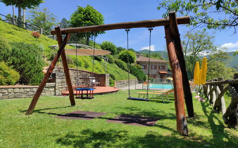 Villa Renaccio: Ciel, Plante, Arbre, Ombre, Lot Terre, Loisir, Bois, Paysage, Herbe, Des Loisirs