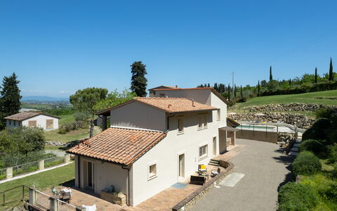 Villa Noemi: Plante, Ciel, Bâtiment, Fenêtre, Arbre, Maison, Lot Terre, Paysage, Zone Rurale, Immobilier