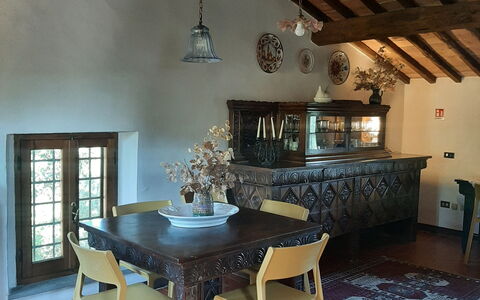 Casa Mulinello: Table, Meubles, Propriété, Chaise, Bois, Design Intérieur, Éclairage, Cabinetry, Fenêtre, Sol