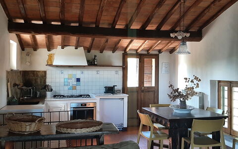 Casa Mulinello: Propriété, Meubles, Canapé, Table, Bois, Design Intérieur, Fenêtre, Salon, Appareil De Cuisine, Sol