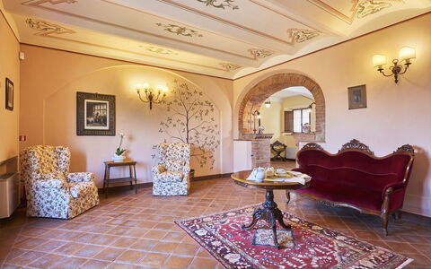 Villa Sulle Crete: Meubles, Décoration, Bâtiment, Table, Cadre, Design Intérieur, Éclairage, Salon, Maison, Sol