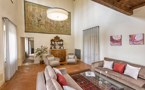 Villa Pianoia: Cadre, Propriété, Meubles, Canapé, Confort, Bois, Salon, Design Intérieur, Éclairage, Architecture