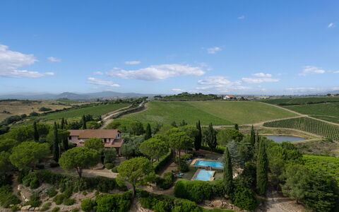 Villa Morellino: Nuage, Ciel, Plante, Paysage Naturel, Lot Terre, Montagnes, Herbe, Prairie, Arbre, Plaine