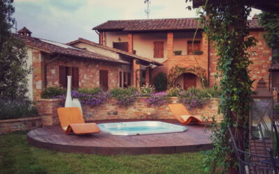 Casa Vacanze Paradiso: Plante, L'Eau, Ciel, Bâtiment, Fenêtre, Nuage, Arbre, Porte, Herbe, Maison