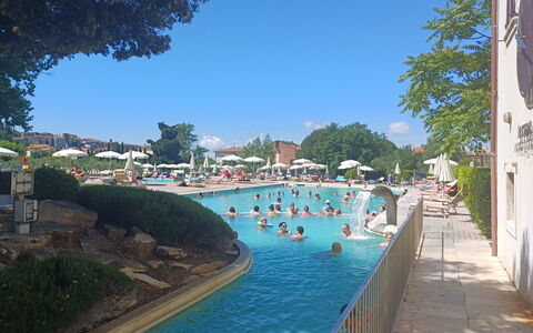 Casa Della Selce: L'Eau, Plante, Bâtiment, Ciel, Bleu Azur, Piscine, Arbre, Plan D'Eau, Loisir