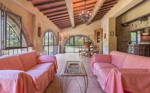 Mulino Al Suono - Badia Agnano, Toscana: Meubles, Canapé, Cadre, Table, Bâtiment, Design Intérieur, Confort, Salon, Bois, Sol