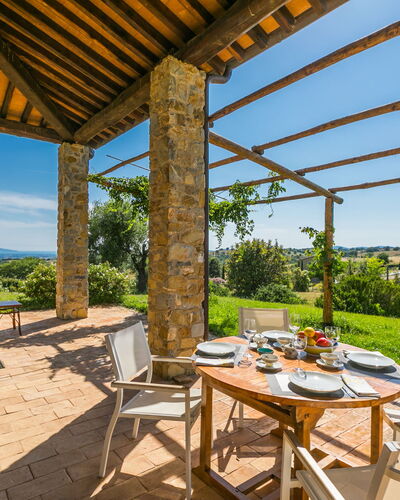 Marte: L'Eau, Table, Ciel, Nuage, Meubles, Plante, Propriété, Chaise, Bleu Azur, Tableau De Plein Air