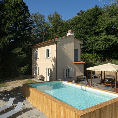 Casa Serra: Plante, Propriété, Bâtiment, Fenêtre, Piscine, Ciel, Arbre, Chaise, Mobilier De Jardin, Bois