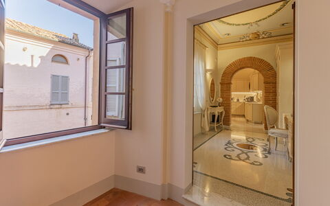 Charming Apartment Cartoni - Città Della Pieve, Um: Propriété, Fenêtre, Bâtiment, Design Intérieur, Bois, Architecture, Peindre, Art, Sol, Plafond