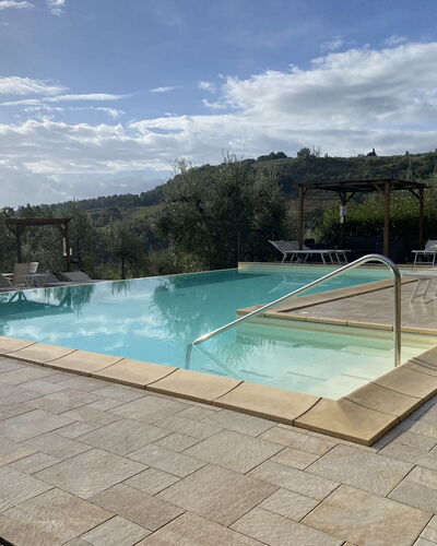 Villa Le Ripe - Gambassi Terme, Toscana: L'Eau, Nuage, Ciel, Ressources En Eau, Piscine, Rectangle, Mobilier De Jardin, Arbre, Ombre, Plante