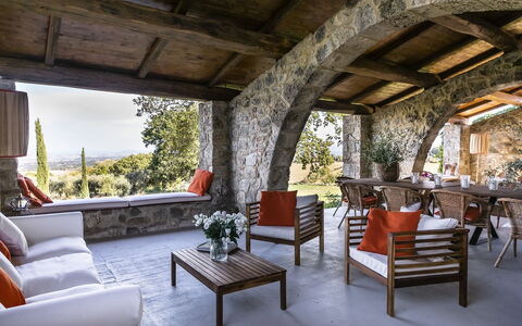 Villa Della Regina: Meubles, Propriété, Table, Plante, Bâtiment, Ombre, Chaise, Design Intérieur, Plante D'Appartement, Salon