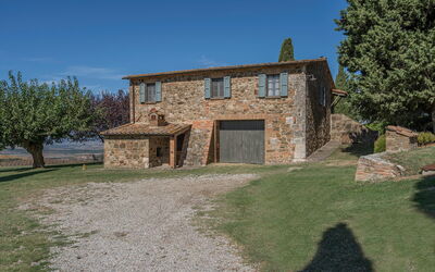 Orcia Panoramic View With Pool