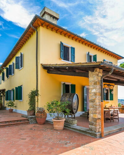 I Cancelli: Ciel, Propriété, Fenêtre, Bâtiment, Arbre, Végétation, Architecture, Design Urbain, Plante