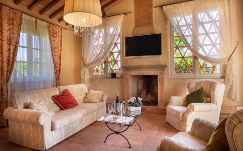 Le Vigne 4: Marron, Meubles, Propriété, Canapé, Bois, Design Intérieur, Éclairage, Salon, Fenêtre, Confort