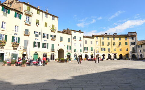 Casa Toto: Centre De La Ville, Ville, Ville, Espace Public, Établissements Humains, Quartier, Bâtiment, Place, Usage Mixte, Design Urbain