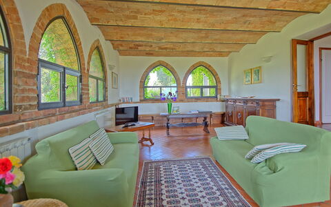 Maggiano: Canapé, Meubles, Propriété, Table, Vert, Fenêtre, Cadre, Salon, Plante, Design Intérieur