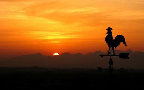 Villa Botinaccio: Ciel, Nuage, Plante, Afterglow, Red Sky At Matin, Lumière Du Soleil, Crépuscule, Paysage Naturel, Le Coucher Du Soleil