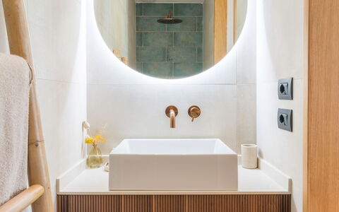 Pendolino Spereto Apartment With Pool, Montaione: Mur, Design Intérieur, Sol, Bois, Sol, Luminaire Plomberie, Salle De Bains, Domicile, Armoire De Toilette, Éclairage